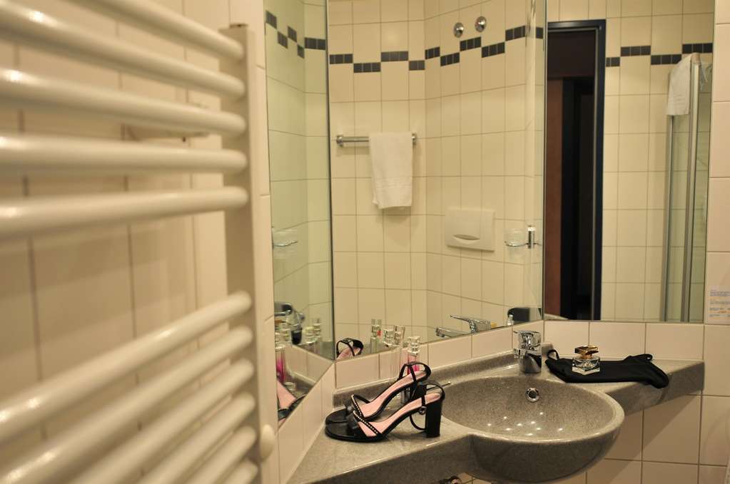 Akzent Hotel Stadt Schluechtern ***S ภายนอก รูปภาพ