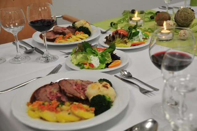 Akzent Hotel Stadt Schluechtern ***S ร้านอาหาร รูปภาพ