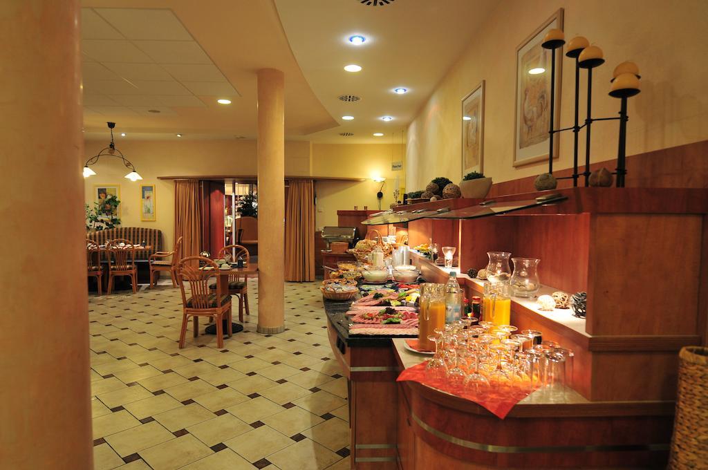 Akzent Hotel Stadt Schluechtern ***S ภายนอก รูปภาพ